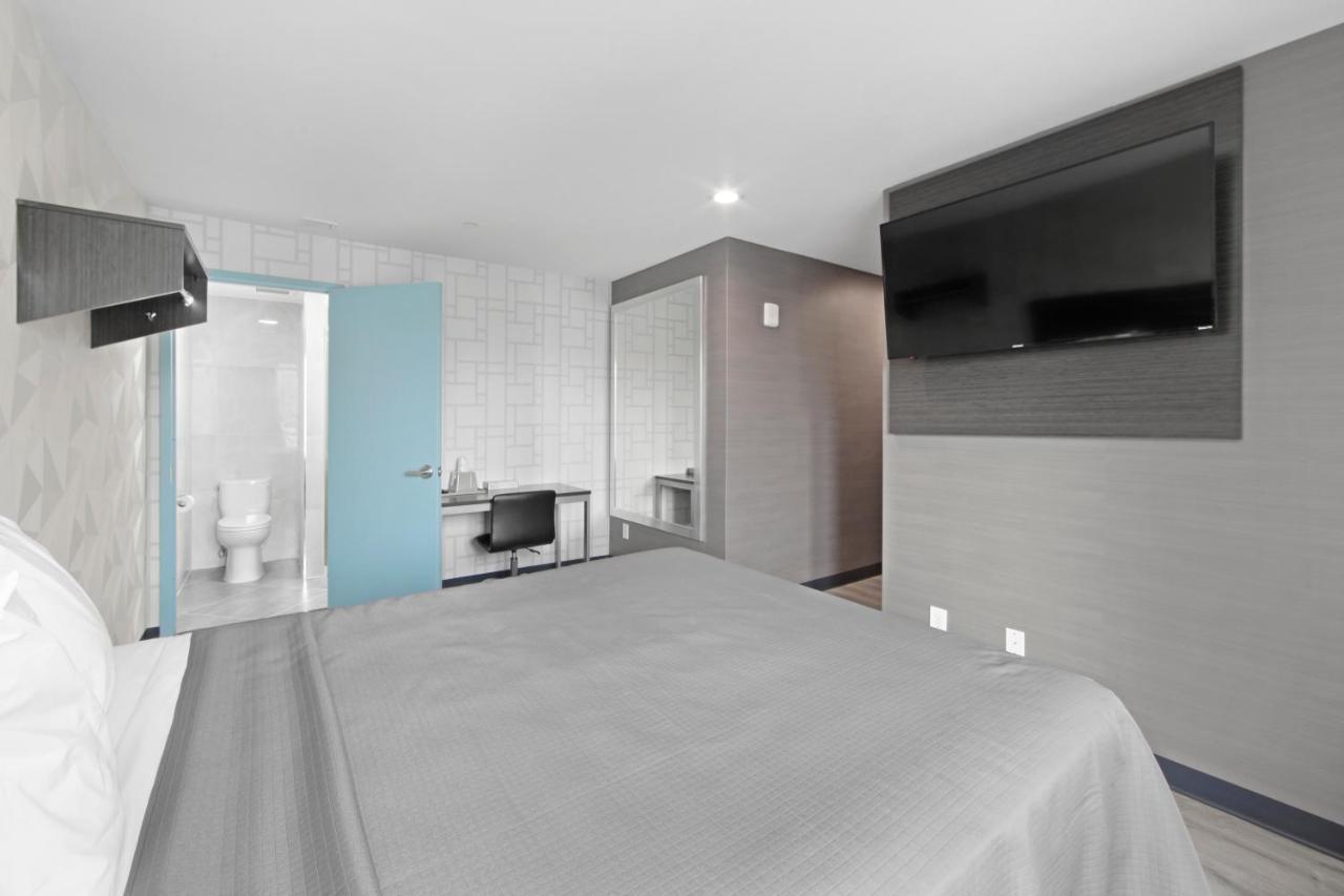 Hotel 365 Bronx - Yankee Stadium ニューヨーク エクステリア 写真