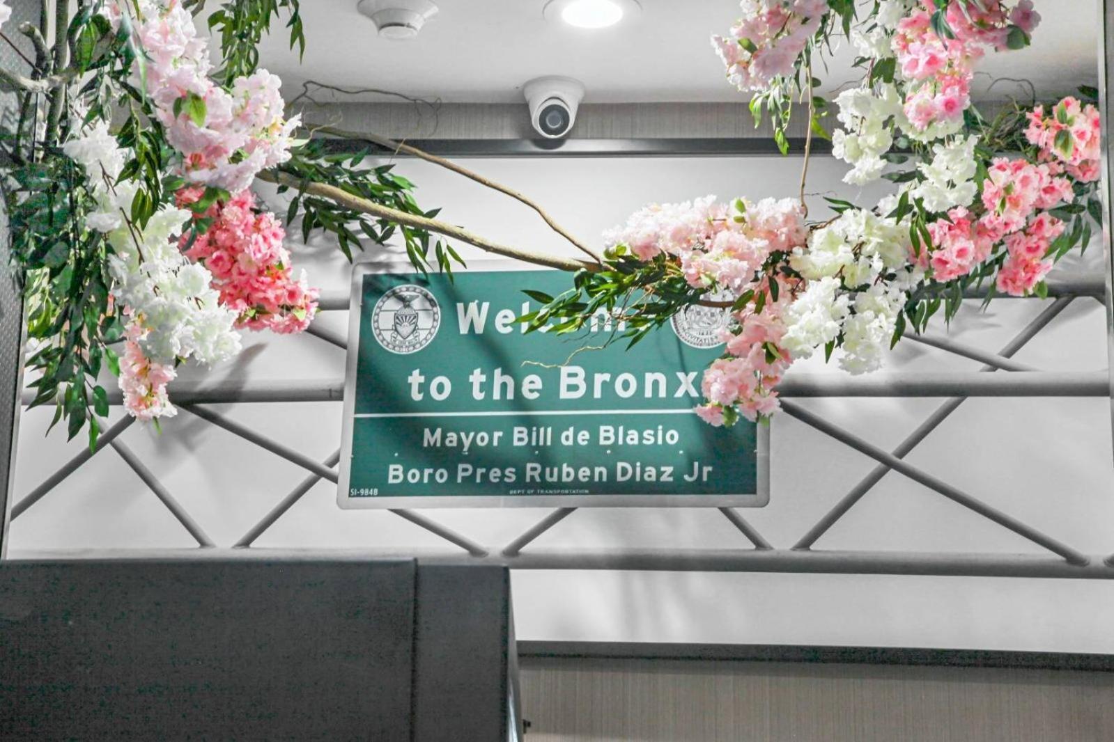 Hotel 365 Bronx - Yankee Stadium ニューヨーク エクステリア 写真